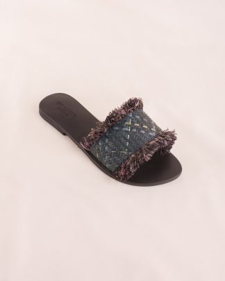 Arya Slippers Black angle