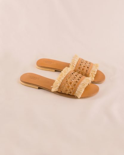 Maia Slippers Natural pair