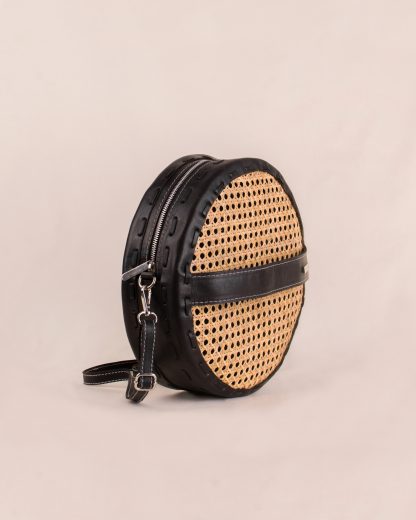 Nomi Shoulder Bag black side