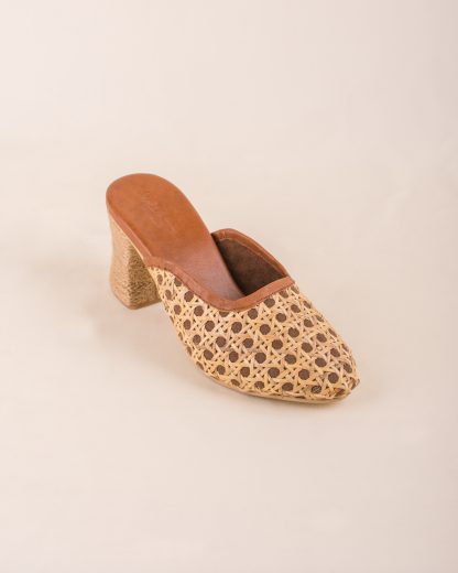 Dela Heels Rattan Angle