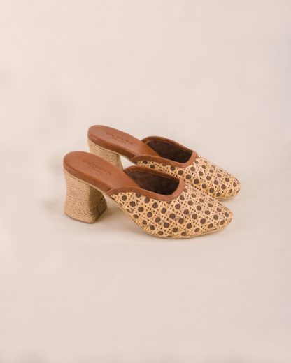 Dela Heels Rattan Both