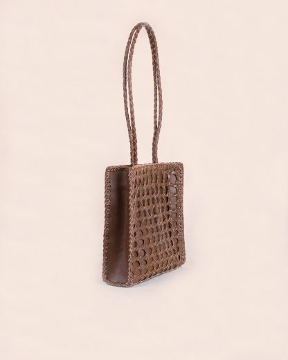Wildindo Jessie leather tote handwoven bag brown Angle