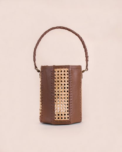 Wildindo Laura leather rattan bucket bag brown Back