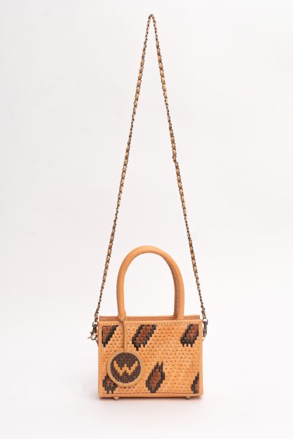 Wildindo leather handwoven handbag in tan with strap